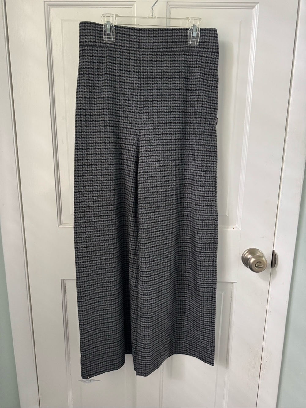 Zara Wide Leg Pants in Black and Gray Houndstooth - Picture 2 of 4